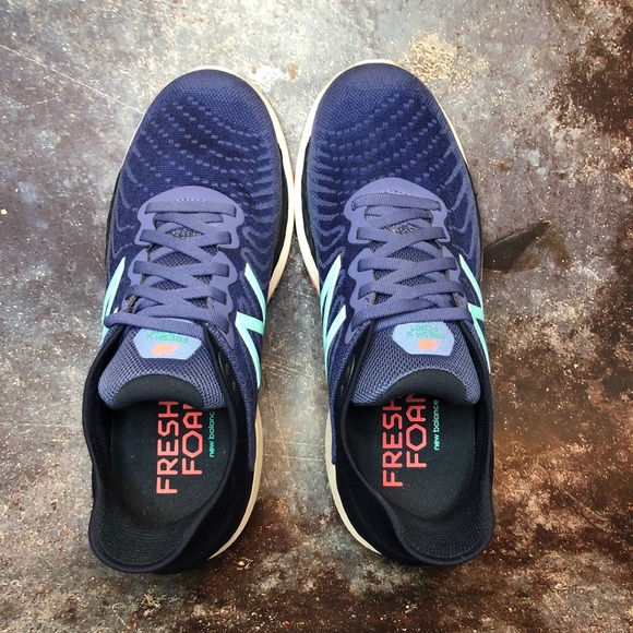 New Balance Fresh Foam 860 v11 Sneaker - Picture 6 of 8